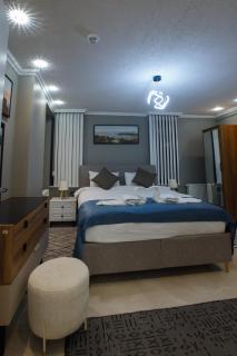 Stone Suites - 5