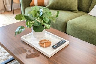 Glenbrook Suites - 7