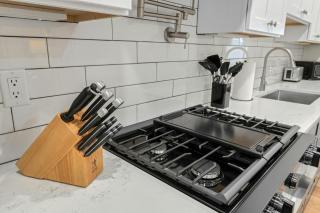 Glenbrook Suites - 3