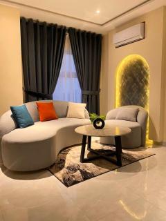 Luniq 1 BR Self Check-in Gulberg MM Alam - Lahore - 4