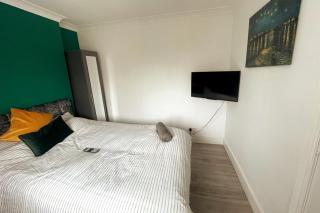 House - Southampton Centre - Sleeps 8-10 - Parking - 1