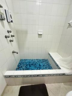 Beachfront apartment with swimming pool. One bedroom - 4