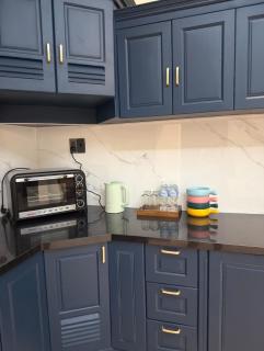 Cozy Home for Family, Friends & Work Trips - 1