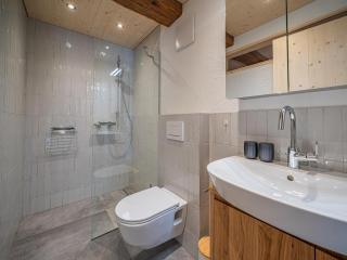 Raneburg 4 Stallhaus - 1