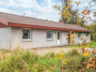 12 person holiday home in Oksbøl - 4