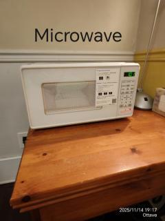 Ottawa University center near train Station & Parliament - 8