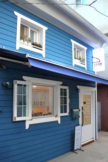 Casa Blue- Cozy Private House in Gyeongju near Hwangridan gil Entire 1 and 2F House - 0