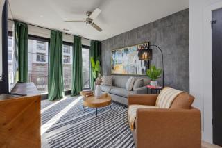 The Second Fiddle-Odyssey-Mins to Broadway - 0