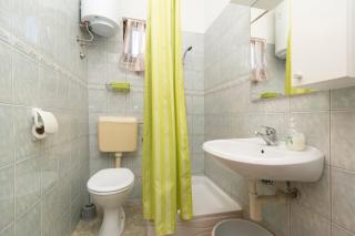 Apartments with parking space Kastel Stafilic, Kastela - 24918 - 1