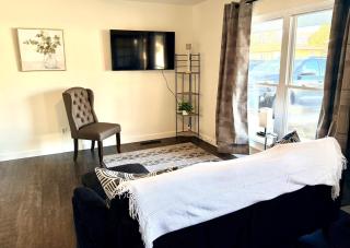 Ranch-3 Bedroom-Pet & Kid-Fenced -EV Charging-King Bed - 8