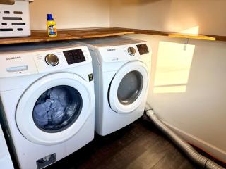 Ranch-3 Bedroom-Pet & Kid-Fenced -EV Charging-King Bed - 3