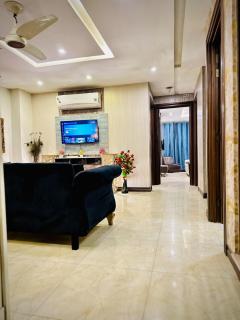 Aura Living in Lahore - Lahore - 8