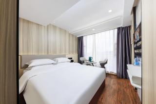 Chenlong Cafe Hotel - 5