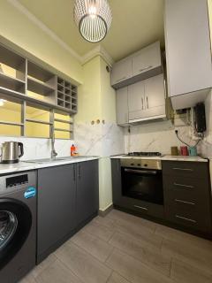 Modern Stylish Living, 1-Bedroom Nearby City Center - 6