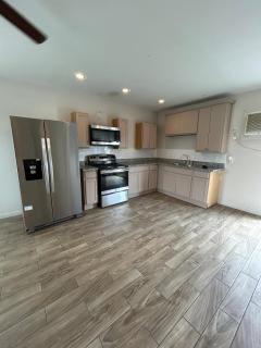 Close to hobby - top floor - minimalist quiet duplex - 0