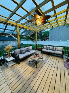 The Princeton Three Cozy 3BR Retreat, BBQ Patio - Shared Home - 7