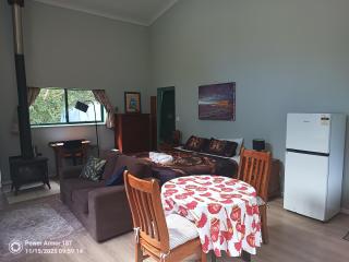 Quandong Valley Inn - 2