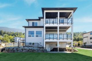 Spacious 6BR Home with Terrace Views and Parking nearby parks golf and resorts - 1