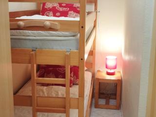 Studio cabine pieds pistes, proche école de ski, Adrets-Prapoutel - FR-1-771-83 - 1