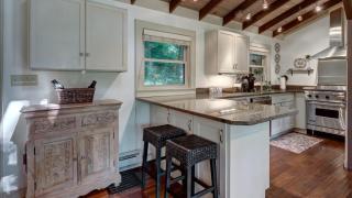 Mountain Laurel Tree House - 1