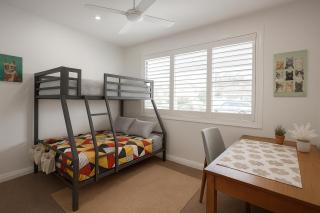 Booragul Family Haven - 4BR, 8 Beds, Playground and Outdoor Dining - 9