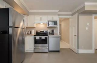 Stylish Home in Van West Side Near YVR&DT - 7