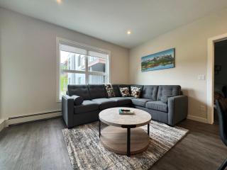 Paradise Point - Hot Tub & Mountain Views - 3