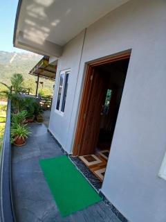 JAP Guest House & Apartments - 9