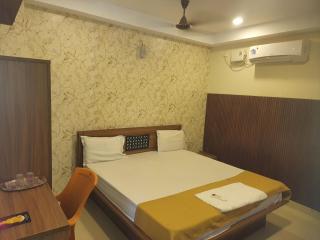 Santhosh Inn - 8