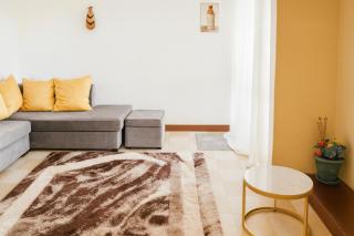 Nyumbani Luxe - 3 Bedroom House In Buruburu - Ample Parking, Serenity, Wifi, Family and Pets Allowed, Workspace, Views And Aesthetics - 3