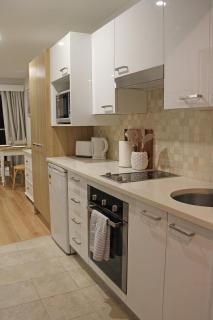 Beachfront Studio Fabulous Location - 9