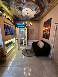 Travel Around The World In Just Six Days - 6