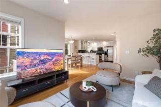 Ballard's Townhome with office & walk score 98 - 0