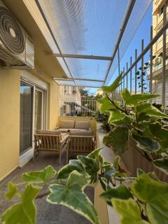 Uptown Urban Bliss - 6