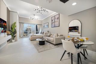 Luxury JLT Studio Lakeview Near Metro & Marina - 8