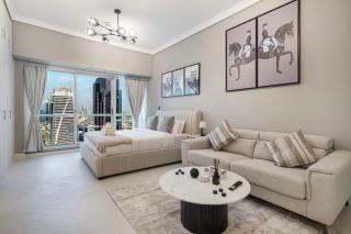 Luxury JLT Studio Lakeview Near Metro & Marina - 9