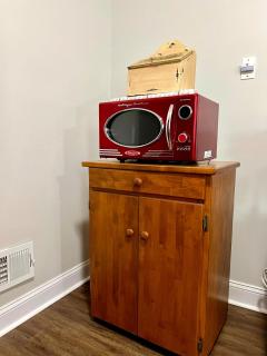 Retro 1950s Guest Suite Near Philadelphia Airport - 6