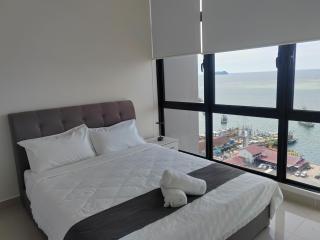 Sunset Seaview 1BR with Balcony at The Shore Kota Kinabalu - 5