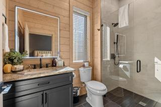 Modern Luxe Retreat with Indoor Pool and Theater - 9