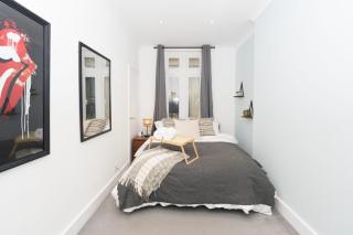 Large Penthouse 3 Bathrooms next to White chapel - 3