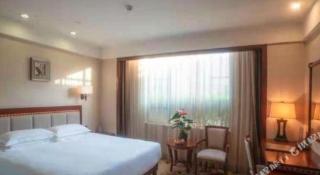 Dong Cheng Hotel - 9