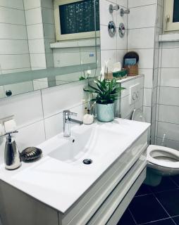 Home in the heart of Mannheim, FREE parking, Netflix, Fast WIFI - 7