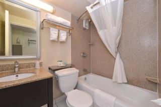 Quality Inn & Suites Montebello - Los Angeles - 1