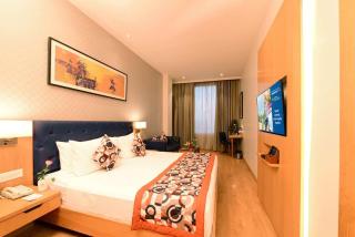 hotel Linda Grand Near Delhi Airport, A Block road no 6 street No 12 Mahipalpur New Delhi - 8