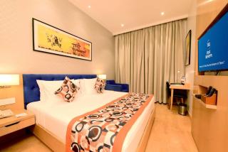 hotel Linda Grand Near Delhi Airport, A Block road no 6 street No 12 Mahipalpur New Delhi - 1
