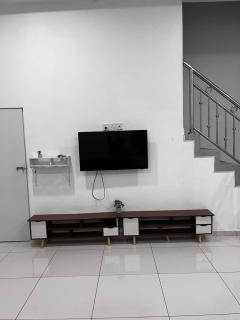 Azzahra Homestay - 2