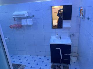 Hailey Apartments - 8