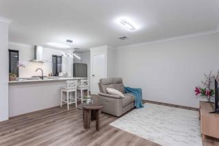 Coastal Haven Luxury Escape - 5