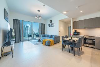Stunning Full Burj Khalifa and Fountain View Apartment - 7