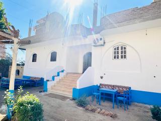 Golden Rose Guesthouse - 6